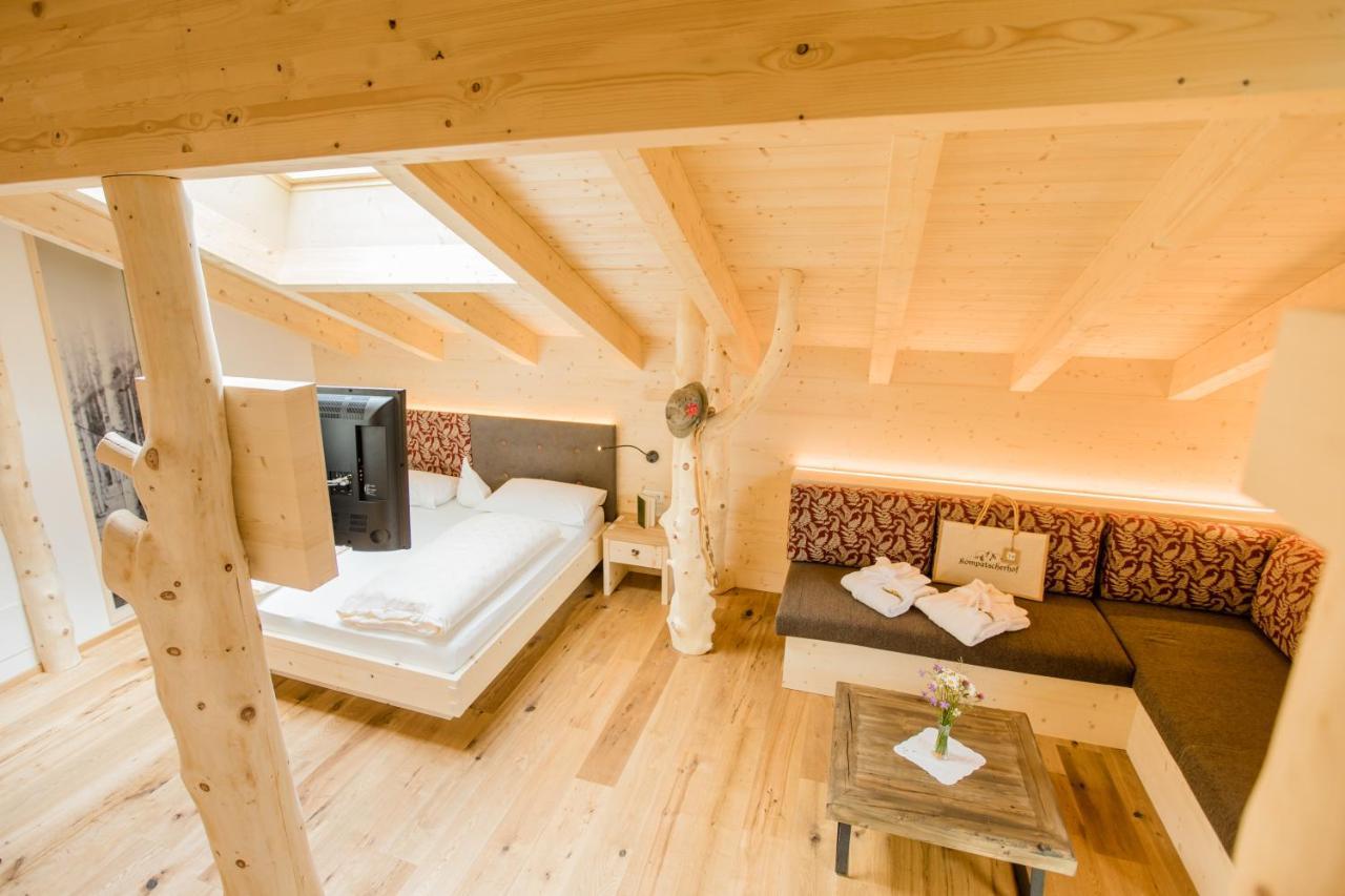 Hotel Kompatscherhof Luson Luaran gambar