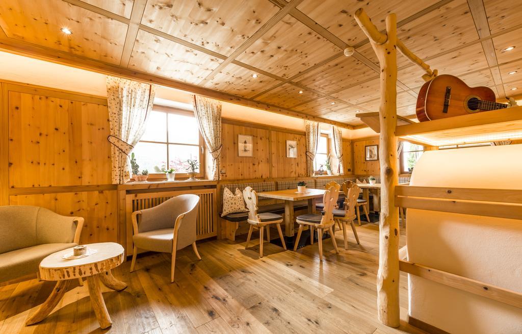 Hotel Kompatscherhof Luson Luaran gambar